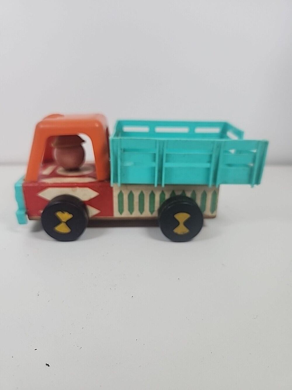 Vintage 1960's Fisher Price Wood Truck # 649 Working Condition